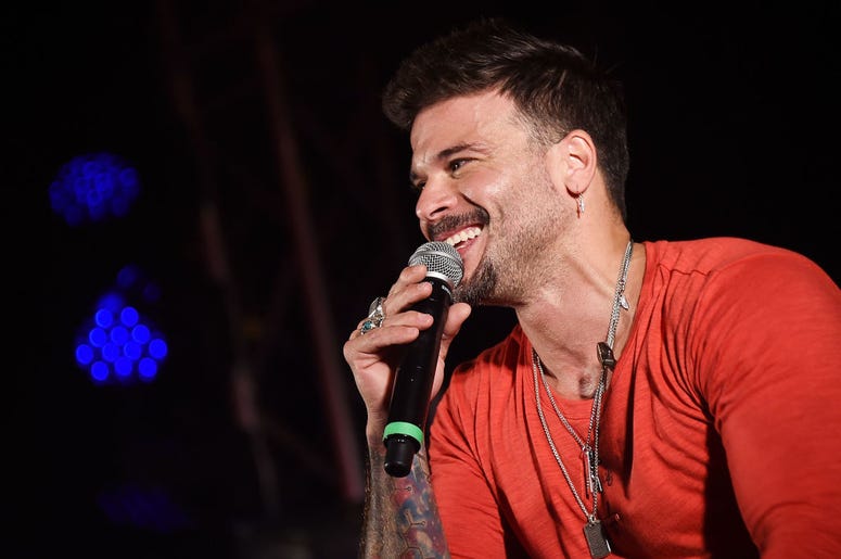 Singer Pedro Capo performs during HBO Latino x Pedro Capo: En Letra de Otro at La Marina Restaurant Bar Beach Lounge on August 9, 2017 in New York City. Singer Pedro Capo performs during HBO Latino x Pedro Capo: En Letra de Otro at La Marina Restaurant Bar Beach Lounge on August 9, 2017 in New York City.