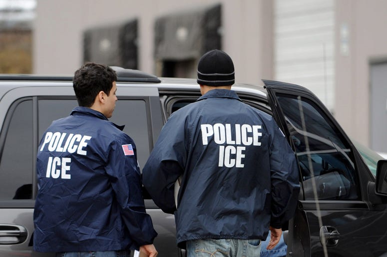 ICE agents