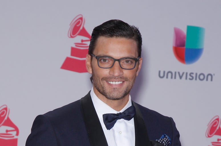 Julian Gil
