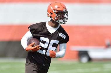Cleveland Browns cornerback Greedy Williams (26) runs with the ball during organized team activities at the Cleveland Browns training facility. Cleveland Browns cornerback Greedy Williams (26) runs with the ball during organized team activities at the Cleveland Browns training facility.