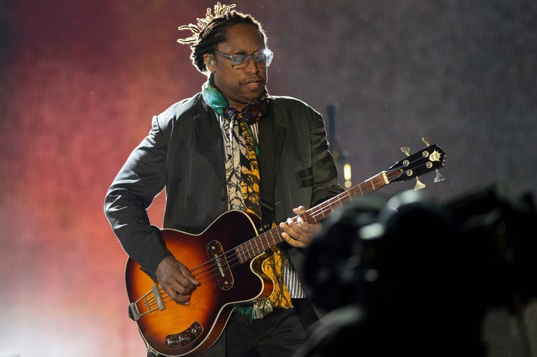Rolling Stones bassist Darryl Jones performs at Soldier Field in Chicago on Friday Rolling Stones bassist Darryl Jones performs at Soldier Field in Chicago on Friday