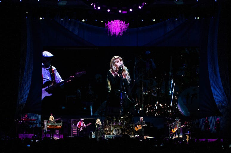 Fleetwood Mac performs onstage at The SAP Center on November 21, 2018 in San Jose, California. Fleetwood Mac performs onstage at The SAP Center on November 21, 2018 in San Jose, California.