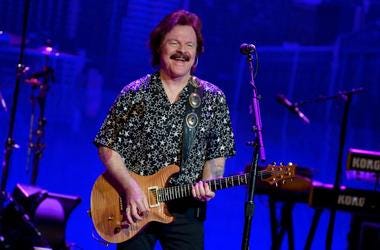 Tom Johnston of The Doobie Brothers