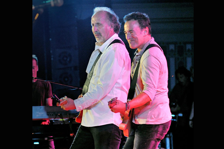 Legendary musician BRUCE SPRINGSTEEN joins Pittsburgh rocker JOE GRUSHECKY Legendary musician BRUCE SPRINGSTEEN joins Pittsburgh rocker JOE GRUSHECKY