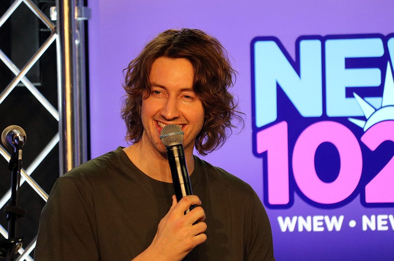 Dean Lewis Performs at NEW 102.7's 'Up Close & Personal'