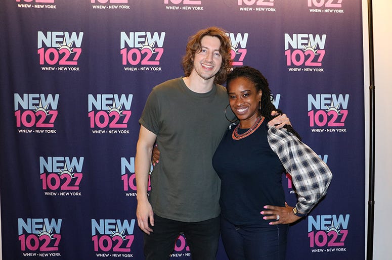 Dean Lewis Meets Fans at NEW 102.7 'Up Close & Personal'