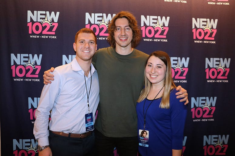 Dean Lewis Meets Fans at NEW 102.7 'Up Close and Personal'