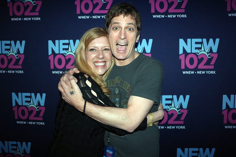 Rob Thomas Meets Fans at NEW 'Up Close & Personal'