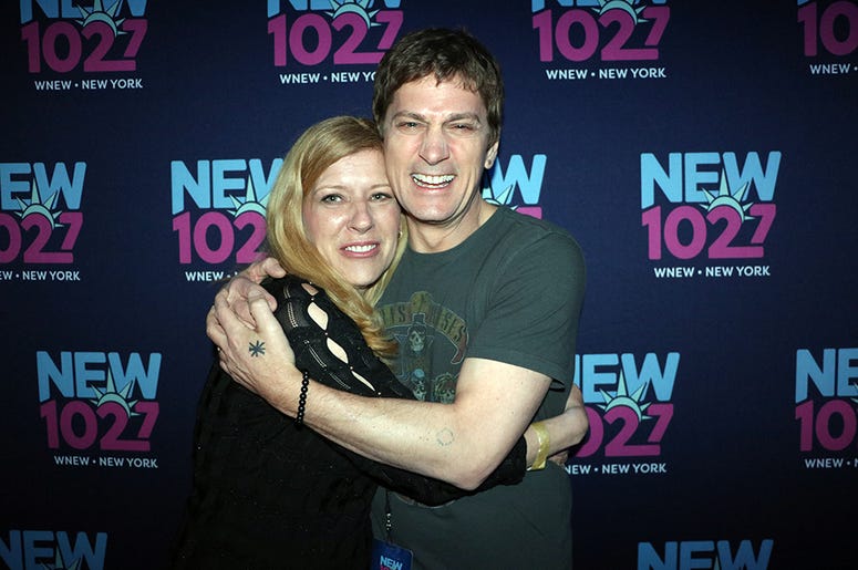 Rob Thomas Meets Fans at NEW 'Up Close & Personal'