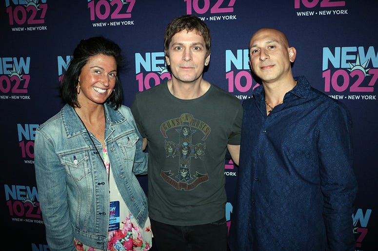 Rob Thomas Meets Fans at NEW 'Up Close & Personal'