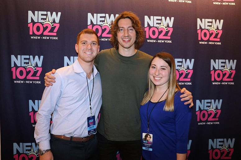 Dean Lewis Meets Fans at NEW 102.7 'Up Close and Personal'
