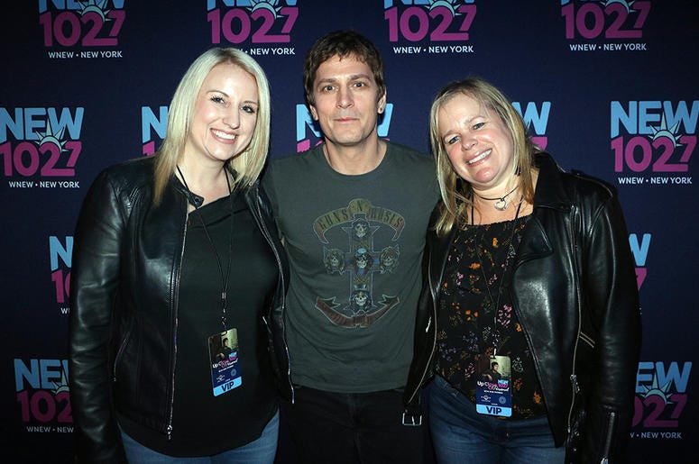 Rob Thomas Meets Fans at NEW 'Up Close & Personal'