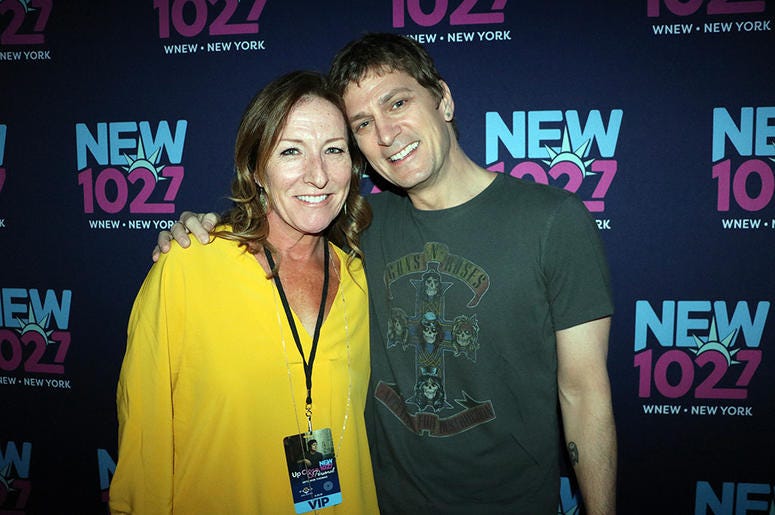 Rob Thomas Meets Fans at NEW 'Up Close & Personal'