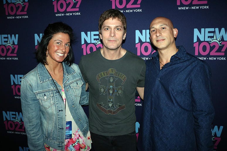 Rob Thomas Meets Fans at NEW 'Up Close & Personal'