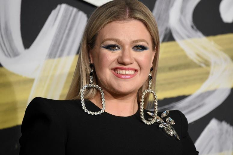 Kelly Clarkson Kelly Clarkson