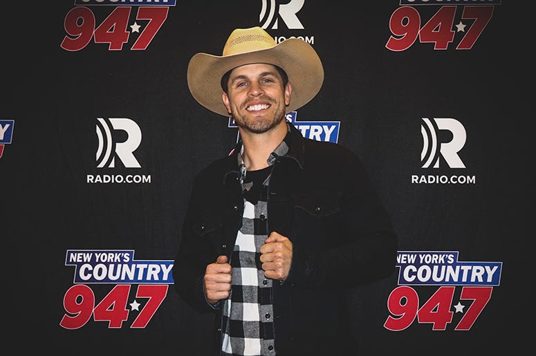 Dustin Lynch at NY's Country 94.7