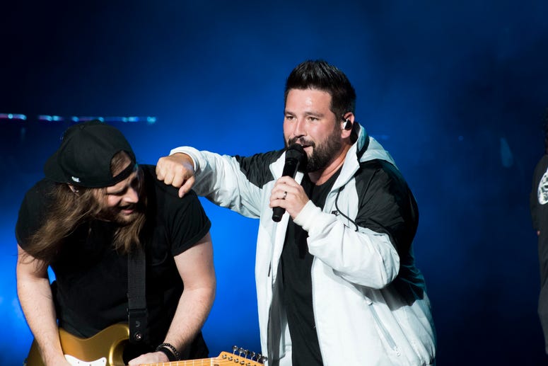 Photo Credit: Alessandra Guarneri Dan + Shay NJ 2019 (Photo Credit: Alessandra Guarneri)