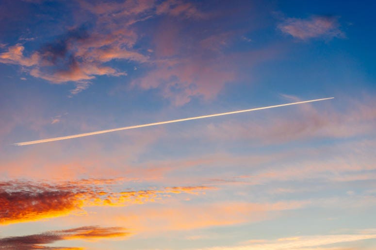 airplane trail airplane trail