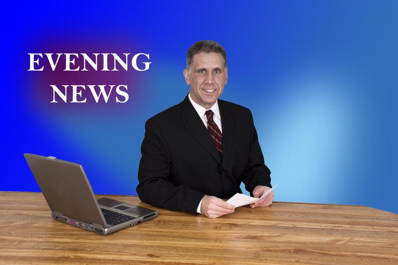 how much money do news anchors make a year