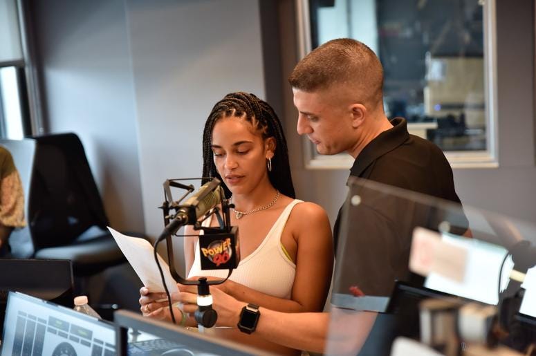 Jorja Smith with DJ JPS at Entercom Miami Jorja Smith with DJ JPS at Entercom Miami