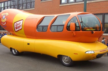 Oscar Mayer is hiring a weinermobile driver Oscar Mayer is hiring a weinermobile driver