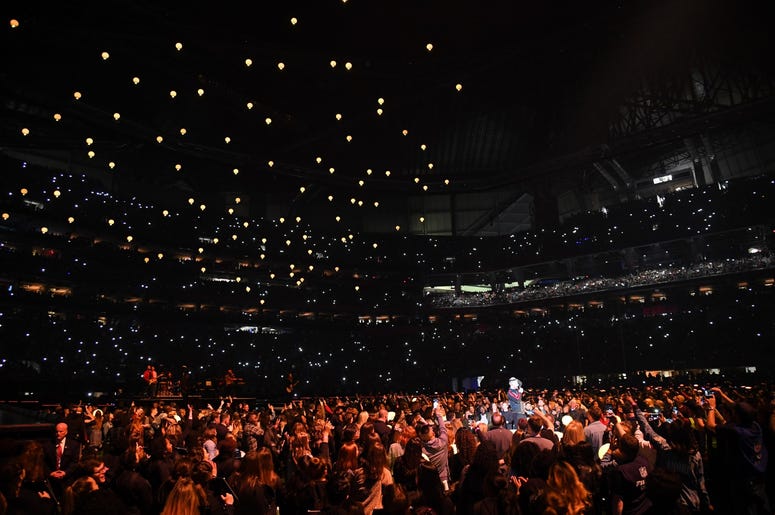 Feb 3, 2019; Atlanta, GA, USA; An overview of the Super Bowl LIII halftime show at Mercedes-Benz Stadium. Mandatory Credit: Christopher Hanewinckel-USA TODAY Sports Feb 3, 2019; Atlanta, GA, USA; An overview of the Super Bowl LIII halftime show at Mercedes-Benz Stadium. Mandatory Credit: Christopher Hanewinckel-USA TODAY Sports