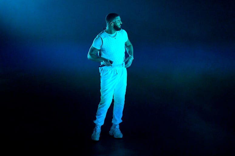 Drake performs at the AmericanAirlines Arena in Miami, Florida on November 13, 2018. (Photo by Ron Elkman/USA TODAY NETWORK/Sipa USA) Drake performs at the AmericanAirlines Arena in Miami, Florida on November 13, 2018. (Photo by Ron Elkman/USA TODAY NETWORK/Sipa USA)
