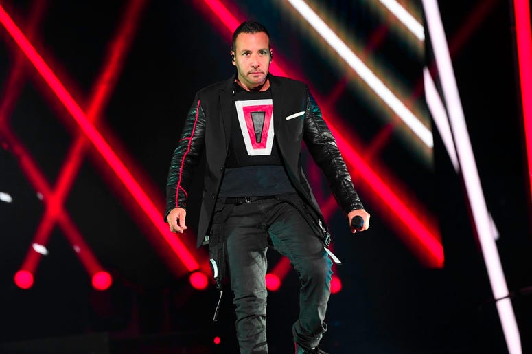 SUNRISE, FL- AUGUST 24: Howie Dorough performs at the Backstreet Boys DNA World Tour at BB&T Center in Sunrise, Florida on 8/24/2019. (Photo by Ron Elkman/USA TODAY NETWORK/Sipa USA) SUNRISE, FL- AUGUST 24: Howie Dorough performs at the Backstreet Boys DNA World Tour at BB&T Center in Sunrise, Florida on 8/24/2019. (Photo by Ron Elkman/USA TODAY NETWORK/Sipa USA)