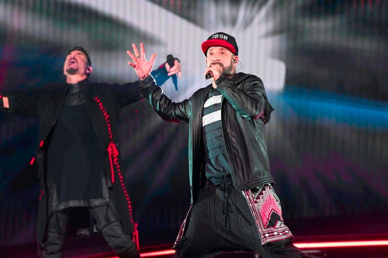SUNRISE, FL- AUGUST 24: A.J. McLean performs at the Backstreet Boys DNA World Tour at BB&T Center in Sunrise, Florida on 8/24/2019. (Photo by Ron Elkman/USA TODAY NETWORK/Sipa USA) SUNRISE, FL- AUGUST 24: A.J. McLean performs at the Backstreet Boys DNA World Tour at BB&T Center in Sunrise, Florida on 8/24/2019. (Photo by Ron Elkman/USA TODAY NETWORK/Sipa USA)