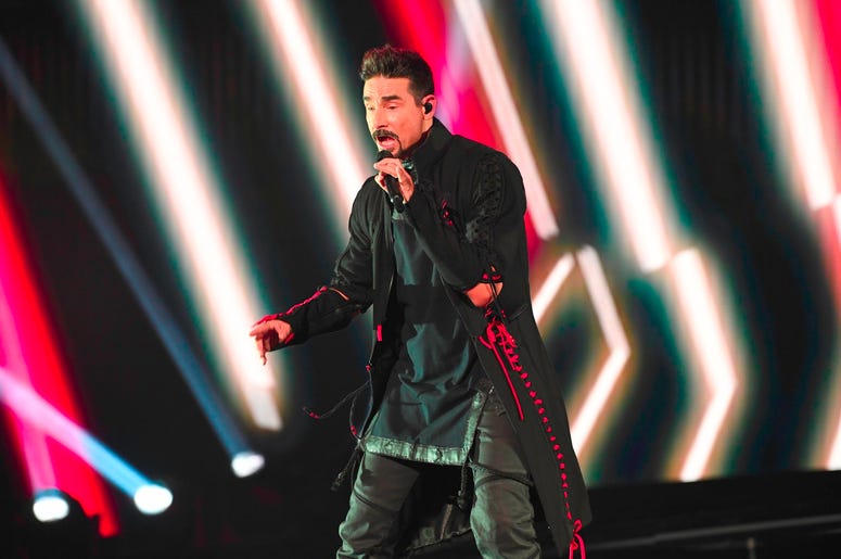 SUNRISE, FL- AUGUST 24: Kevin Richardson performs at the Backstreet Boys DNA World Tour at BB&T Center in Sunrise, Florida on 8/24/2019. (Photo by Ron Elkman/USA TODAY NETWORK/Sipa USA) SUNRISE, FL- AUGUST 24: Kevin Richardson performs at the Backstreet Boys DNA World Tour at BB&T Center in Sunrise, Florida on 8/24/2019. (Photo by Ron Elkman/USA TODAY NETWORK/Sipa USA)