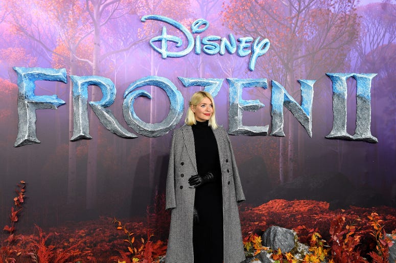 11/17/2019 - Kristoff, Anna, Josh Gad, Idina Menzel and Jonathan Groff, Elsa and Olaf (left to right) attending the Frozen 2 European Premiere held at BFI Southbank, London. (Photo by PA Images/Sipa USA) *** US Rights Only *** 11/17/2019 - Kristoff, Anna, Josh Gad, Idina Menzel and Jonathan Groff, Elsa and Olaf (left to right) attending the Frozen 2 European Premiere held at BFI Southbank, London. (Photo by PA Images/Sipa USA) *** US Rights Only ***