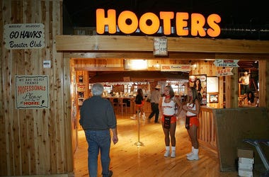 Hooters