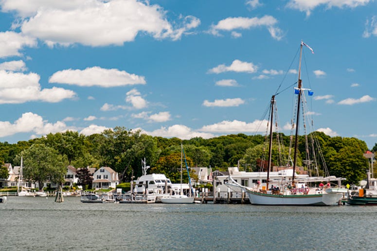 mystic aquarium