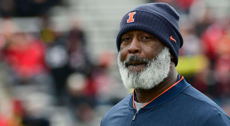 Illinois football coach Lovie Smith Illinois football coach Lovie Smith
