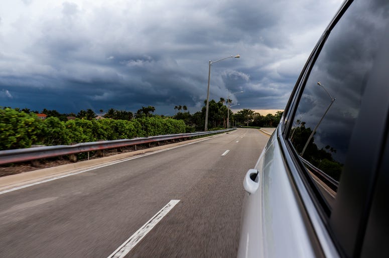 Uber offers free rides to Florida shelters Uber offers free rides to Florida shelters
