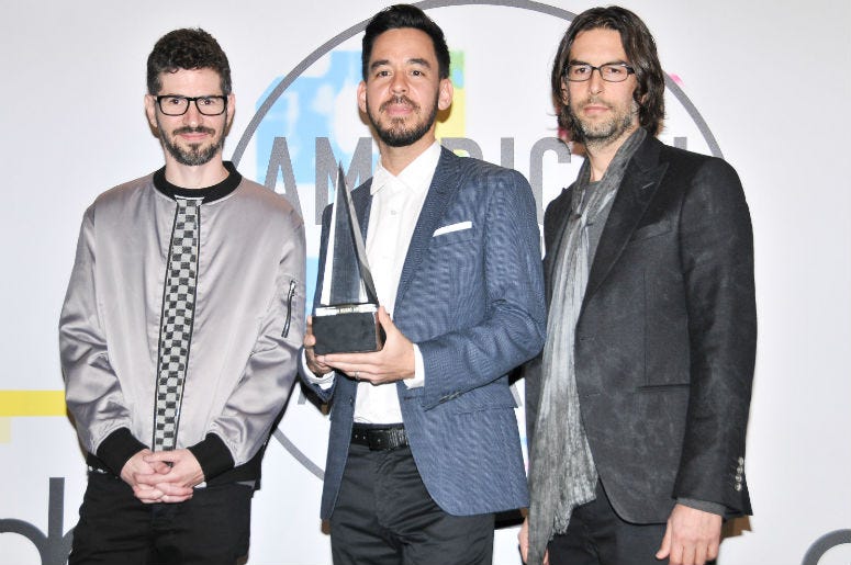 Brad Delson, Mike Shinoda and Rob Bourdon of Linkin Park at the 2017 American Music Awards Brad Delson, Mike Shinoda and Rob Bourdon of Linkin Park at the 2017 American Music Awards