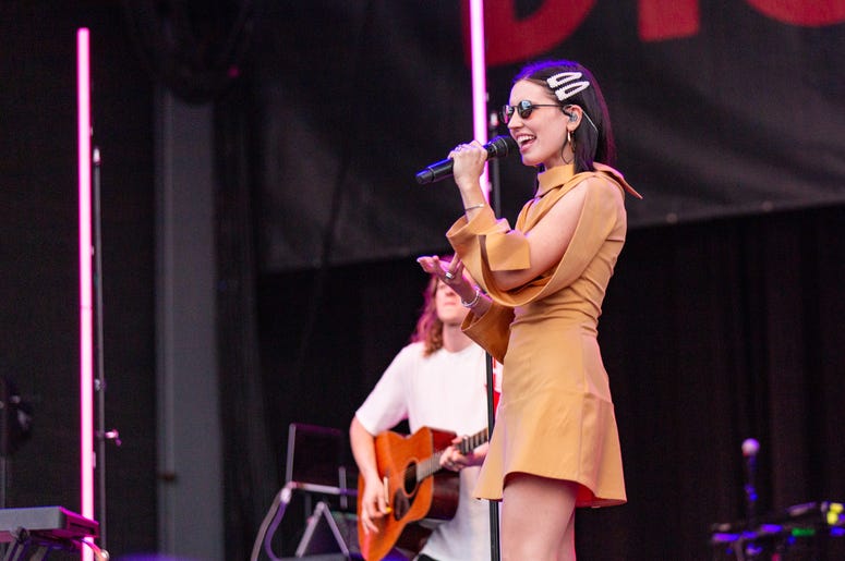 Chelsea Lee of Shaed during the Summerfest Music Festival on June, 28 2019, in Milwaukee, Wisconsin (Photo by Daniel DeSlover/Sipa USA) Chelsea Lee of Shaed during the Summerfest Music Festival on June, 28 2019, in Milwaukee, Wisconsin (Photo by Daniel DeSlover/Sipa USA)