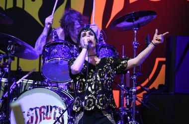 Luke Spiller of The Struts performs at Coral Sky Amphitheater Luke Spiller of The Struts performs at Coral Sky Amphitheater