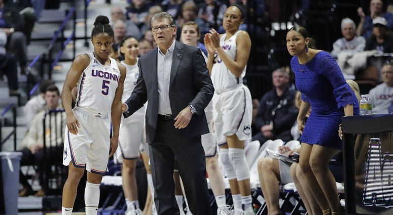 Geno Auriemma Geno Auriemma