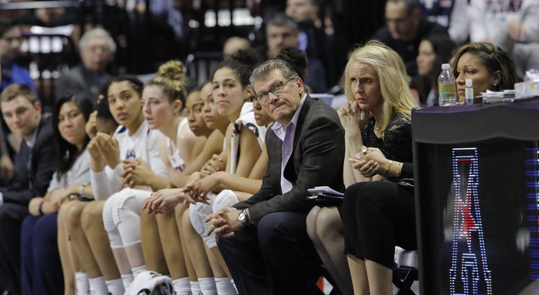 uconn-huskies-tulane-USATSI_10679335_168384717_lowres.jpg uconn-huskies-tulane-USATSI_10679335_168384717_lowres.jpg