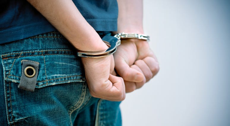 handcuffs-dreamstime_s_21524781.jpg handcuffs-dreamstime_s_21524781.jpg