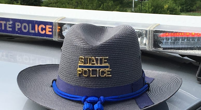 Connecticut-State-Police-hat.jpeg Connecticut-State-Police-hat.jpeg