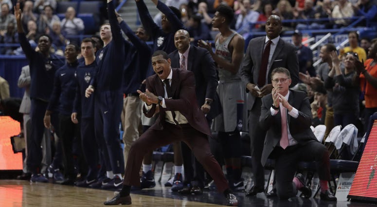 uconn-kevin-ollie-usatsi_9899021-e1520540025674.jpg uconn-kevin-ollie-usatsi_9899021-e1520540025674.jpg