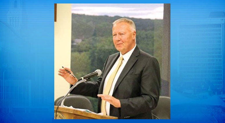Mayor-Monday-Naugatuck-Pete.jpg