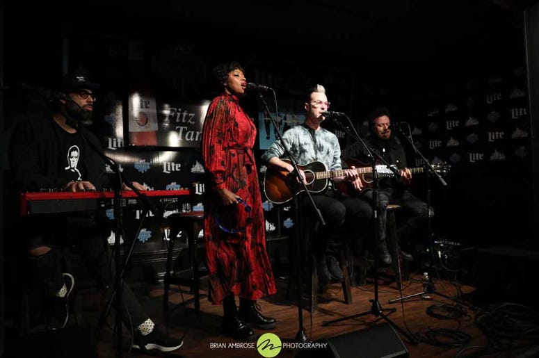 Acoustic Cafe Fitz Tantrums.jpg