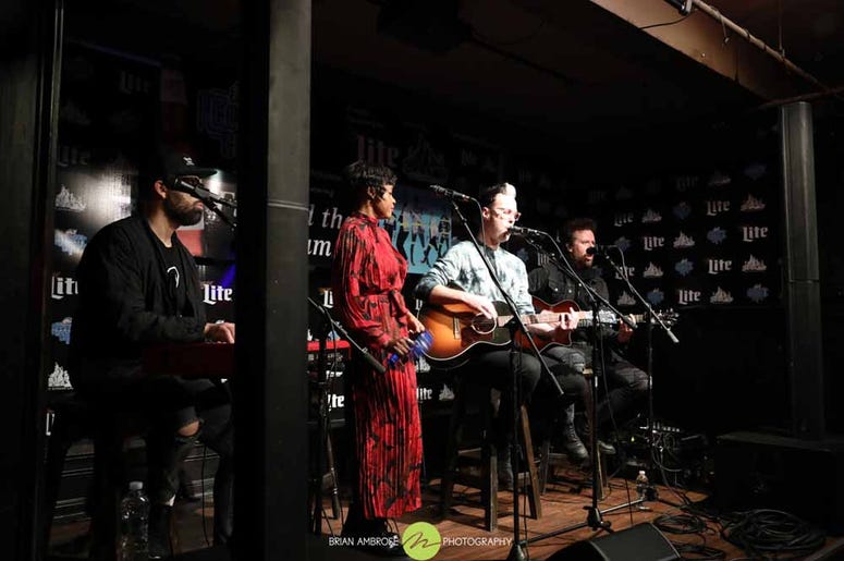 Acoustic Cafe Fitz Tantrums.jpg