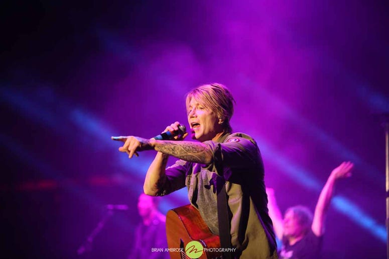 Goo-Goo-Dolls-All-Star-Xmas-003.jpg