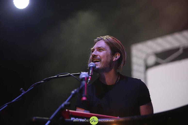 Hanson-All-Star-Xmas.jpg