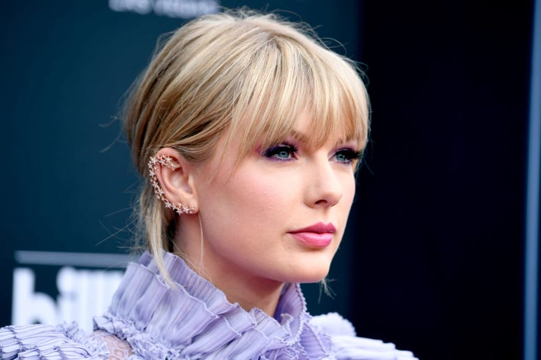 Taylor Swift attends the 2019 Billboard Music Awards at MGM Grand Garden Arena on May 01, 2019 in Las Vegas, Nevada. (Photo by Frazer Harrison Taylor Swift attends the 2019 Billboard Music Awards at MGM Grand Garden Arena on May 01, 2019 in Las Vegas, Nevada. (Photo by Frazer Harrison