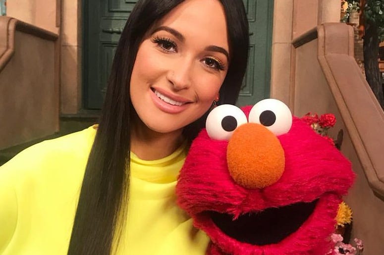 Kacey Musgraves & Elmo Kacey Musgraves & Elmo